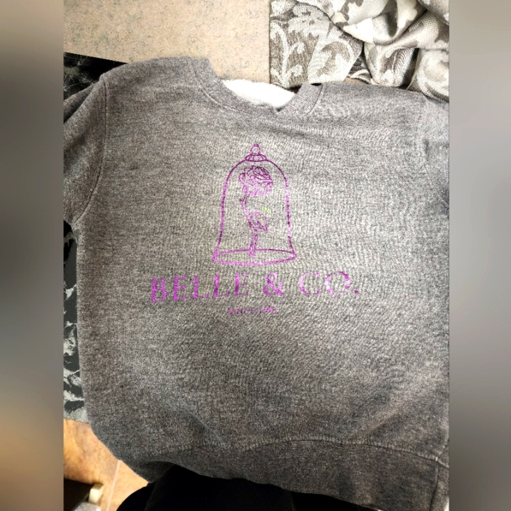 Belle & Co Sweatshirt